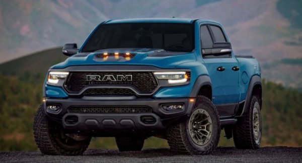Ram Pickup е друго превозно средство, което постигна повече успех през 2023 г. отколкото сега. Тогава той успя да достигне 300 000 продажби през първите три тримесечия, докато последните резултати показват само малко под 269 000. По-старите модели пикапи можеха да предложат няколко допълнителни опции, включително по-икономичен двигател, така че това може би допринася за относителния му спад. 

Можете да направите много сравнения между линията пикапи на Ram и GMC, с различни налични опции за леки и тежки условия. В много случаи Ram конкурира с цените, като същевременно превъзхожда Sierra в множество области като конски сили и горивна ефективност. 
